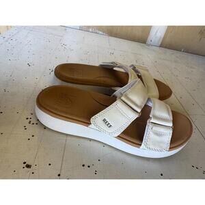REEF Women's Cushion Cloud ROA White Size 7 Medium Width Brand NEW